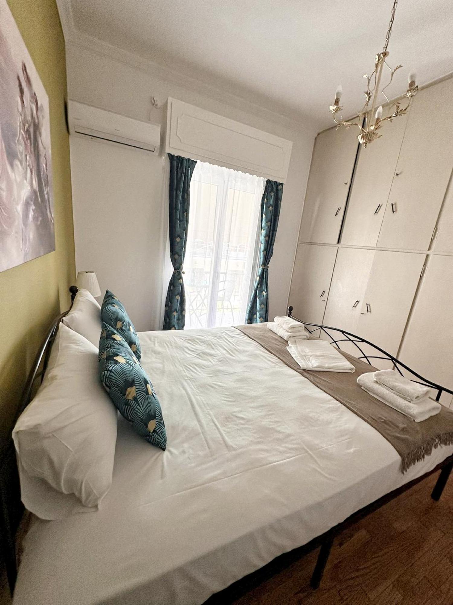 Check Point - Acropolis Retro Apartment เอเธนส์ ภายนอก รูปภาพ